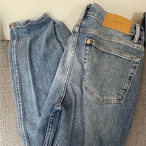 Men light wash H&M jeans